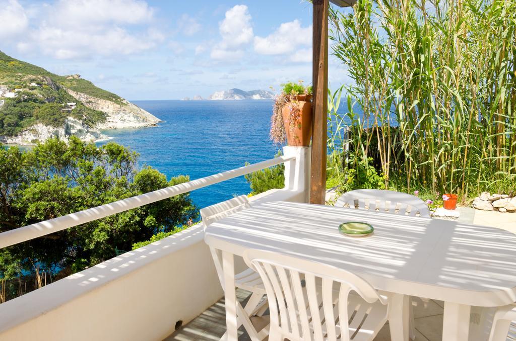 Sunset Village Πόντσα Δωμάτιο φωτογραφία