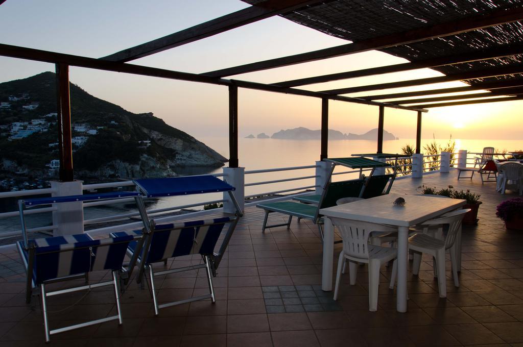 Sunset Village Πόντσα Δωμάτιο φωτογραφία