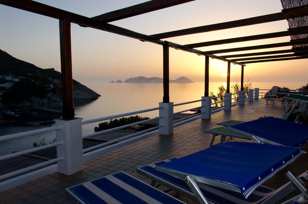 Sunset Village Πόντσα Δωμάτιο φωτογραφία